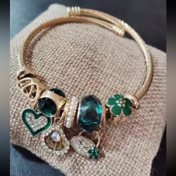 Emerald Charm 18K Gold Stainless Steel Cable Bracelet - Picture 8 of 10